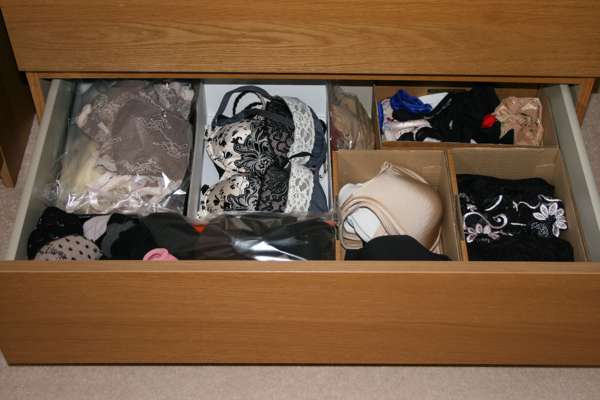 How To De-Clutter,Tidy And Organise Your Underwear Drawer